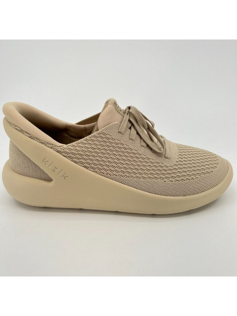 Kizik Roamer Mens Size 12 Sand Athletic Walking Hand Free Knit Shoes Sneakers
